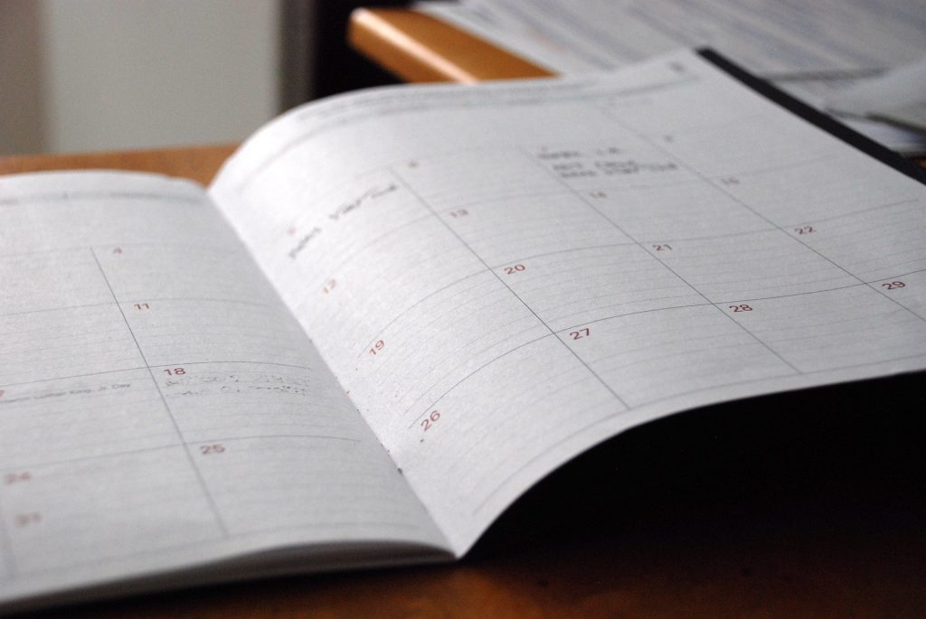 making a financial calendar